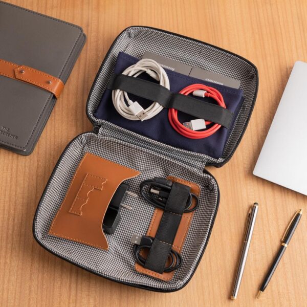 The Backbencher Allen Tech Kit & Travel Zipper Pouch