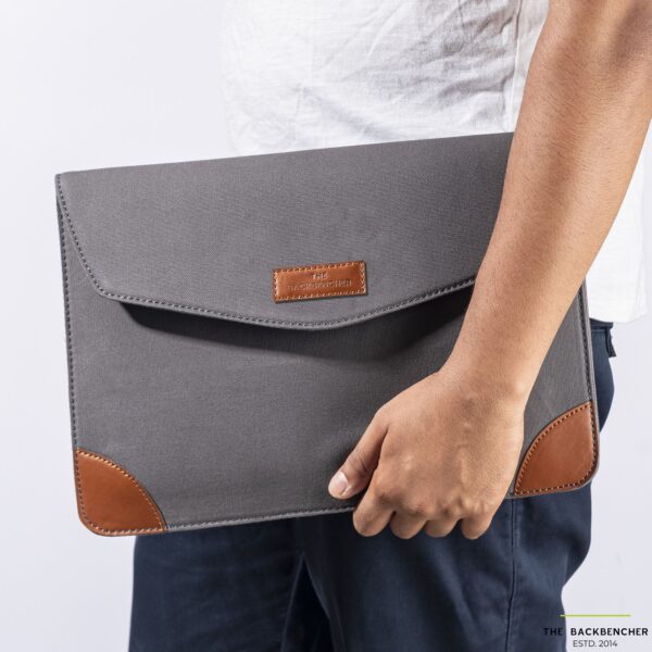 The Backbencher Retro Laptop Sleeve